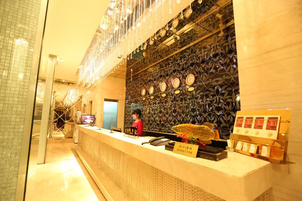 Harbin Yakelai Holiday Hotel מראה חיצוני תמונה