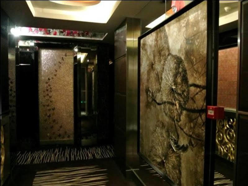 Harbin Yakelai Holiday Hotel מראה חיצוני תמונה